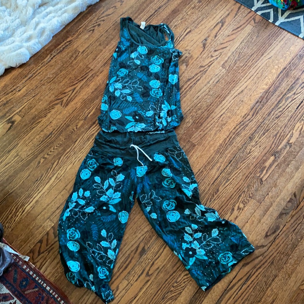 This is J Size Large Pajama Set